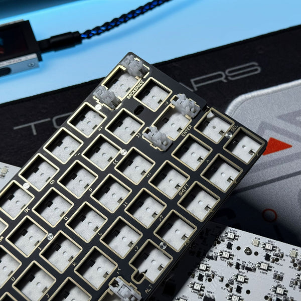 Everglide SU66 Magnetic Keyboard PCB 0.001 RT Total 174 RGB Leds Powered By Sparklink 600Mhz High Speed MCU GH60 Case Supported