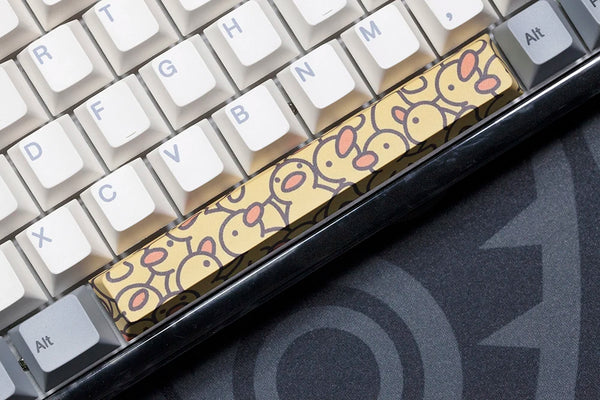 Novelty allover dye subbed Keycaps Yellow Baby Duck Spacebar pbt for Gaming Mechanical Keyboard cherry profile