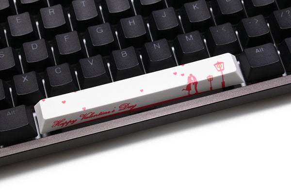 mstone Novelty allover dye subbed spacebar pbt Happy Valentine's Day with couple figure
