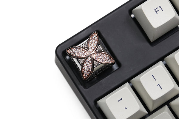 Metal-coated with Gem Four-leaf clover keycap